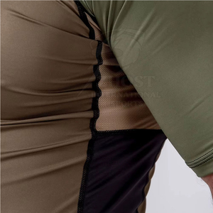 Camiseta Deportiva de Compresión de Manga Corta Color Verde Oliva para Hombre, con Logotipo Estampado en la Parte Delantera, Tejido Elástico Transpirable y Ecológico de Secado Rápido - Product Image 6