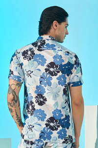 Chemise décontractée pour homme à manches courtes en coton mélangé blanc, imprimé floral, légère, idéale pour le quotidien et les vacances - Product Image 2