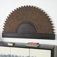 Smart Art Holzschnitzerei Kingsize-Bett mit handbemaltem Halb-Sonnen-Bettkopfteil, braun gewaschen, antikem Finish, technisch gefertigtes Schlafzimmermöbel