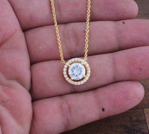 Collier pendentif rond plaqué or avec zircon CZ, ras-de-cou délicat et étincelant en cristal pour femme, bijoux de mariage en gros - Product Image 1