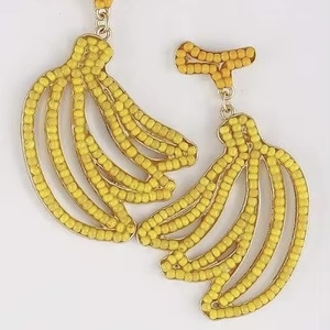 Pendientes colgantes circulares de cuentas Belk o pendientes de cuentas con diseño de estrella, pendientes de tuerca de loro hechos a mano y adornados con cuentas - Product Image 5