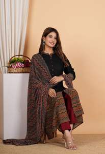 Kurta negra de rayón con estampado en zigzag para mujer, corte en A, con dupatta a juego, largo hasta la pantorrilla, cuello mandarín, mangas tres cuartos, ropa étnica. - Product Image 6