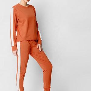 Custom Manufacturer Two Piece Set Skinny Sweatsuit Cropped Distressed Zip Up <b>Hoodie</b> And Sweatpants Jogger Set Women Tracksuit - Product Image 6