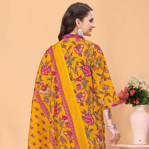 ชุดลำลองผู้หญิงลายดอกไม้คุณภาพสูง ผ้าโพลีเรยอน คอกลม ชุดสองชิ้น สำหรับผู้หญิง สวมใส่สบายๆ ในฤดูร้อน - Product Image 1