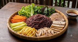บะหมี่กึ่งสำเร็จรูปพร้อมผัก เนื้อ และเส้นข้าวเหนียวสีม่วง สำหรับทำปอเปี๊ยะเวียดนาม ผลิตภัณฑ์จากธัญพืช - Product Image 2
