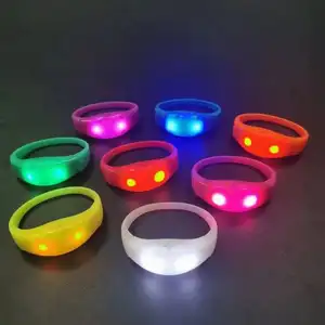 Pulseira de LED para festas, pulseira com logotipo personalizado e música controlada, pulseira com luz LED para eventos