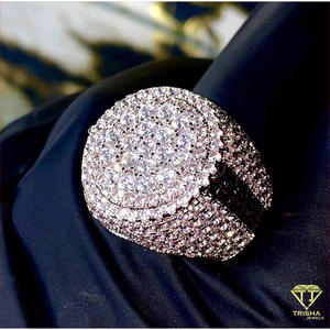 Bague cocktail pour homme en argent 925 de qualité supérieure avec diamant de laboratoire, design bombé audacieux et surdimensionné, pour les détaillants de bijoux en gros - Product Image 2