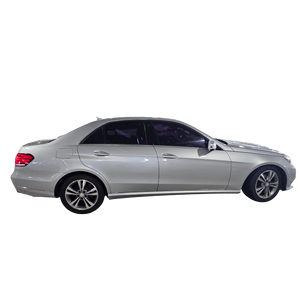 Mercedes-Benz Clase E Diésel Sedán con Volante a la Izquierda, Asientos de Cuero, Interior Oscuro - Exportador Coreano Inspeccionado (300500 Autos/Mes) - Product Image 6