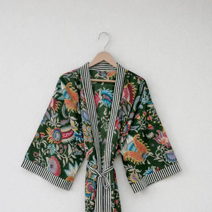 Kimono de Algodón con Estampado Floral Hecho a Mano para Mujer, Bata de Noche India y Vestido de Playa, Ropa de Dormir para Spa y Ocasiones de Verano, Bata de Baño - Product Image 1