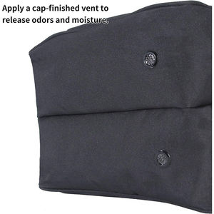 Sac de transport haut de gamme pour bottes d'équitation en toile imperméable avec ventilation en maille et rangement zippé, fabriqué par Imra Impex - Product Image 2