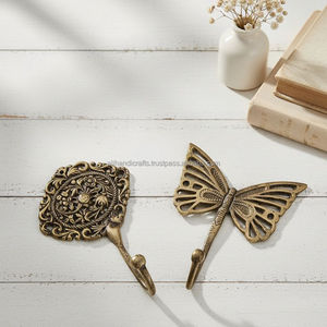 Handcrafted Metal Wall <b>Hook</b> With Leaf Pattern Traditional Decorative Home Hanging Accessory - Product Image 3