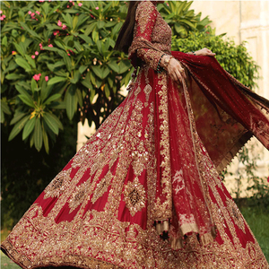 ชุดเลเฮนกาสำหรับเจ้าสาวชาวปากีสถานแบบทันสมัย พร้อมเสื้อครอปท็อปปักโลโก้ตามสั่ง ความยาวคลุมเท้า ผ้าฝ้าย 100% ซิปแบบคลาสสิก - Product Image 6