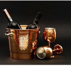 Enfriador de Bebidas de Cobre Puro Hecho a Mano de Lujo con Textura Martillada Vintage para Botellas de Champán, Vino y Cerveza - Product Image 5