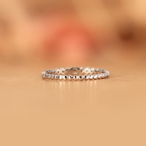 Anillo de Diamante Corte Princesa con Banda de Perlas y Piedras Laterales Cultivadas en Laboratorio, Oro Blanco de 14K, Certificado IGI, Anillo de Compromiso Minimalista de Lujo - Product Image 3