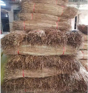 Parasol en feuilles de palmier naturelles de 3m pour jardin et plage, fabriqué au Vietnam, idéal pour les complexes hôteliers, exportation directe du fabricant - Product Image 4