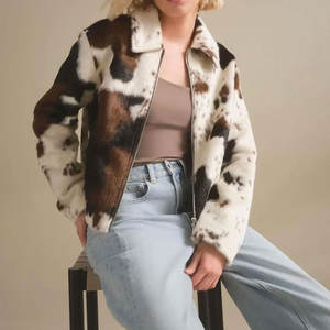 Chaqueta de Cuero de Vaca de Alta Calidad con Pelo, Acabado Natural, Material Suave y Duradero, Prenda Exterior Genuina y Elegante, Ideal para la Moda de Invierno - Product Image 3