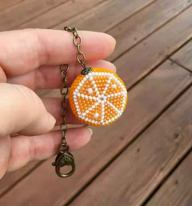 Llavero de pulsera rectangular blanco con cuentas bordadas a mano, regalo para profesora, para mujer, colgante para bolso, estilo bohemio chic y moderno - Product Image 3