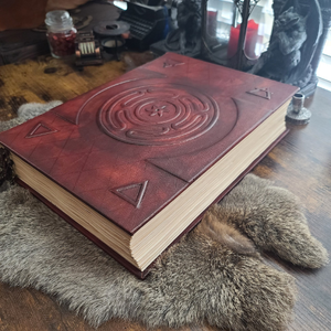 Diario de cuero repujado hecho a mano con tapa dura, Círculo de Hécate y los Cuatro Elementos, Libro en blanco antiguo, Cuaderno Grimoire Gótico - Product Image 5