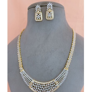 Conjunto de collar y aretes con piedras chapadas en oro de la mejor calidad, con un aspecto radiante, para bodas y ocasiones festivas, para mujeres. - Product Image 1