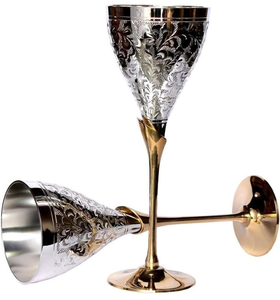 Copa de Vino de Latón con Acabado Plateado Vintage, Hecha a Mano y Grabada, Cristalería de Lujo para Cenas, Fiestas y Hoteles - Product Image 3