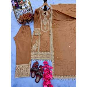 Conjunto de Traje de Fiesta para Mujer de Diseñador con Elegante Top Plazzo y Hermoso Dupatta - Product Image 2