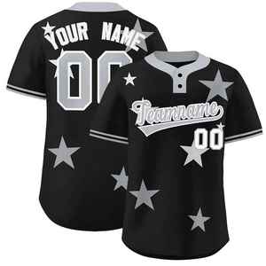 Maillot de softball personnalisé noir et bordeaux pour homme, manches courtes, impression sublimée, respirant, nom de l'équipe personnalisé, design étoiles, coupe classique - Product Image 2