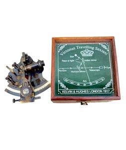 Sextante náutico de latón envejecido Kelvin & Hugs hecho a mano con patrón geométrico de 1917 con hermosa caja de madera - Tamaño 5 pulgadas - Product Image 2