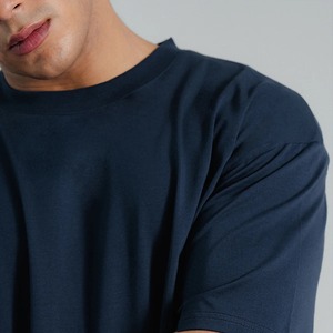 Camiseta unisex oversize de corte holgado con hombros caídos, color liso, manga corta, estilo casual, de algodón, para streetwear. - Product Image 2