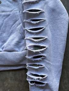 Sweat à capuche personnalisé pour homme, coupe courte, effet vieilli, manches déchirées, imprimé graphique, style streetwear, OEM ODM, marque privée, sweats à capuche tendance - Product Image 4