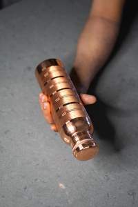 Botella de cobre de gran venta, producto de moda para bebidas, ideal para negocios de comercio electrónico, oportunidad de reventa con alto margen. - Product Image 5