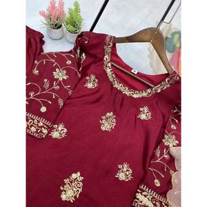 Conjunto de Top y Pantalón de Fiesta para Mujer de Diseñador y Hermoso Dupatta - Product Image 4