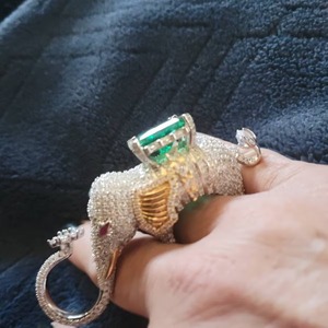 Anillo de Elefante con Esmeralda, Anillo de la Prosperidad, Anillo de 3 Dedos, Anillo de Elefante con Esmeralda y Diamantes, Anillo Hecho a Mano con 1001 Diamantes - Product Image 5