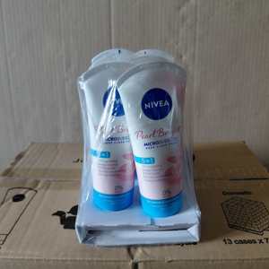 Loción Corporal y Facial Nevia Pearl Bright Micro Bubbles, Espuma Limpiadora Profunda 100g (Rosa) - Product Image 2