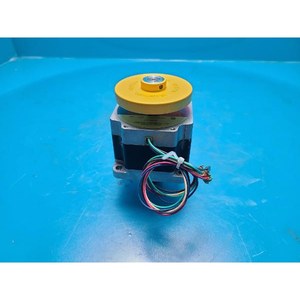 Motor paso a paso de 5 fases ORIENTAL MOTOR VEXTA PK596-NBA, usado como está, piezas de equipos semiconductores Legacy - Product Image 4