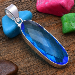Colgante Largo de Topacio Azul en Plata de Ley 925, Elegante Colgante de Piedra Preciosa, Regalo para Ella - Product Image 1