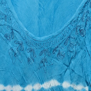Tunique bohème sans manches pour femme, bleu ciel, tie-dye, avec col rond |   Robe décontractée ample et évasée pour l'été - Product Image 5