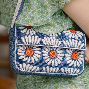 Beaded Leopard Pattern Women's Trendy Zipper Closure <b>Shoulder</b> Tote Bag Single <b>Strap</b> Light Blue Color Fashion Accessory Daily Use - Product Image 3