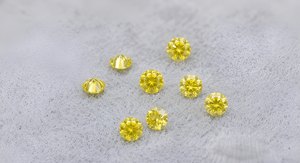 Lot de diamants synthétiques (cultivés en laboratoire) blancs vifs fantaisie (RCK Global) VS1 CVD 0,01-0,02 ct, taille brillant micro-pavé, 1,3-1,7 mm - Product Image 4