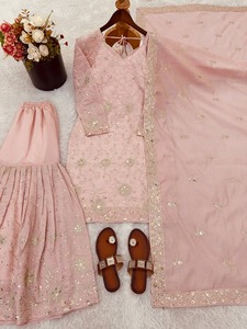 ชุดดีไซเนอร์คอลเลคชั่นผ้าไหมซิมาร์ พร้อมงานปักทั้งเสื้อและกางเกง พร้อมผ้าคลุมไหล่ ชุดเย็บสำเร็จพร้อมสวมใส่ - Product Image 4