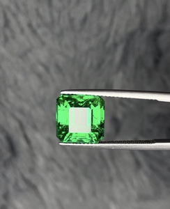 Fine Quality Natural Zambian Emerald Square Cut Green Loose Emerald Gemstone for Jewelry Making - Product Image 3