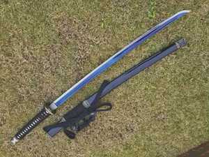 Katana de style japonais à faire soi-même, lame en acier bleu, fourreau noir, OEM disponible, longueur 40 pouces, garantie 3 ans pour cosplay et exposition - Product Image 4