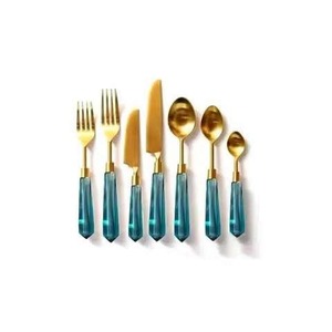 Ensemble de cuillères à manche en résine durable, couverts en acier inoxydable pour la cuisine, la table à manger, la maison et les hôtels par Madiha Art And Crafts - Product Image 6