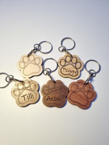 31. Square Style Wooden <b>Key</b> <b>Chains</b> Minimalist Block Wooden <b>Key</b> <b>Chains</b> Smooth Finish Wooden <b>Key</b> <b>Chains</b> Wholesale Factory Item - Product Image 4