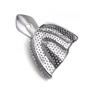 Juego de 6 Bandejas de Impresión Dentales Perforadas de Acero Inoxidable, Autoclavables, de Calidad Premium Alemana, para Mandíbula Superior e Inferior - Product Image 2