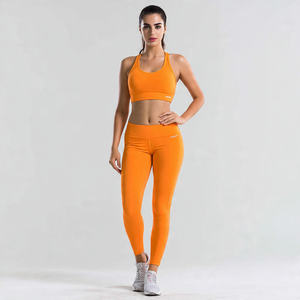 Conjunto Deportivo de Dos Piezas para Mujer, Bra y Leggings, Cuello Cuadrado, Manga Corta, Ropa Deportiva Transpirable y Ecológica - Product Image 5