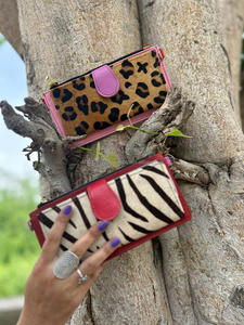 จริงทําด้วยมือรีไซเคิลสัตว์พิมพ์ขนสัตว์หนังผู้หญิงคลัทช์สไตล์Stubbyสีรุ้งMultiuseกระเป๋ากระเป๋าสตางค์ผู้ถือบัตรATM - Product Image 2