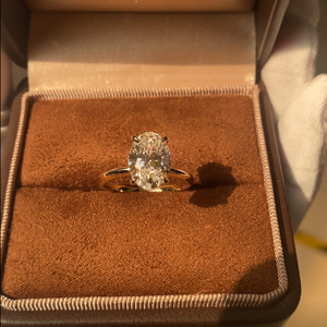 Bague de fiançailles ovale en moissanite, bague solitaire, coupe brillante, bague de mariée, or blanc, bijoux de mariage de luxe - Product Image 2