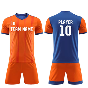 ชุดยูนิฟอร์มฟุตบอลแบบเต็มตัว คอวี ผ้าโพลีเอสเตอร์ ระบายอากาศ แห้งเร็ว ซับเหงื่อ สำหรับผู้ชาย พิมพ์ลายตามสั่ง สำหรับฤดูร้อน รับผลิตแบบ OEM - Product Image 4