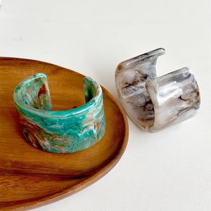 ชุดกำไลข้อมือเรซิ่นทรงกลมทำมือ 3 ชิ้น กำไลหนาขนาดใหญ่ สีตามสั่ง รุ่น FAIZA CRAFT สำหรับผู้หญิง - Product Image 2