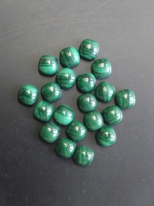 Malachite naturelle 8MM, cabochons en forme de coussin, pierres précieuses en vrac pour la fabrication de bijoux - Product Image 3